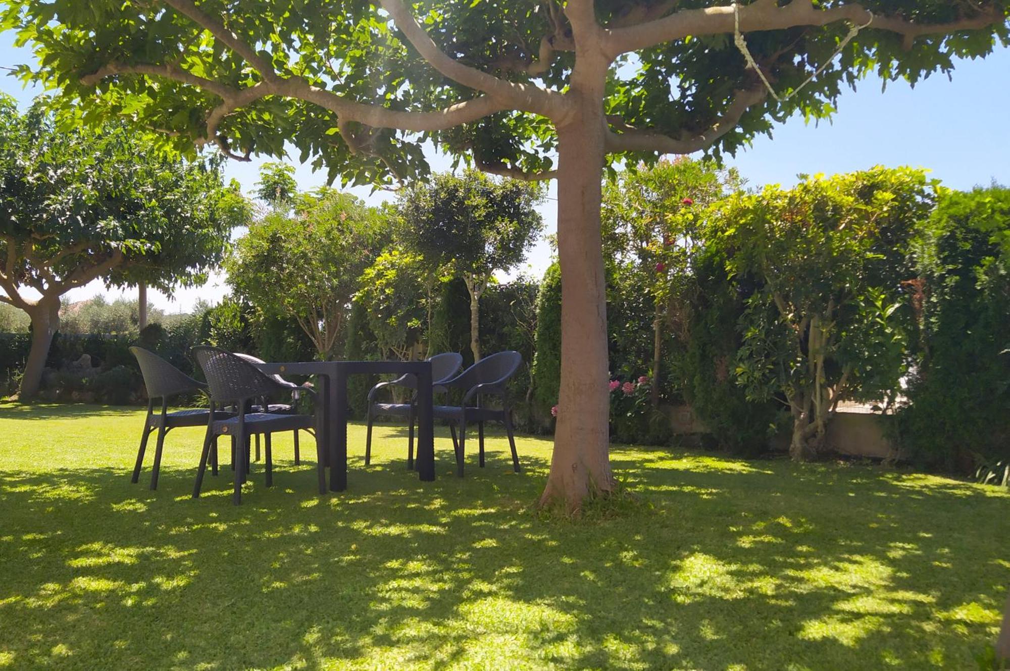 House In The Garden * Preveza